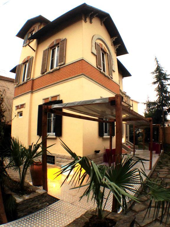 Villa Russo B&B Tradate Bagian luar foto